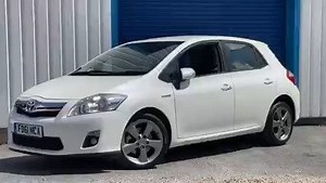 Finance from £215 p/ month • Part exchange welcome Toyota Auris T Spirit 1.8 Hybrid ⚡️ ✔️ £1,200 of Extras ✔️ £0 Road Tax ✔️ Full Service History ✔️ Great Fuel Economy ✔️ 62,280 Miles ✔️ Sat Nav ✔️ Rear Parking Camera ✔️ Cruise Control ✔️ Bluetooth Media £9,795. Finance from £215 with a £199 deposit #leadingtheway #awardwinning #cardealership #usedcars | The Professional Car Agent | Facebook