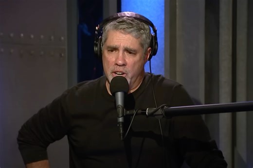 Gary Dell’abate Interrupted Pearl Jam’s Stern Show Debut With a Microphone Test | Howard Stern