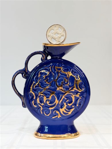Vintage 1981 Jim Beam Executive Series Filigree Decanter – Cobalt Blue & Gold Whiskey Chiller - Etsy Australia