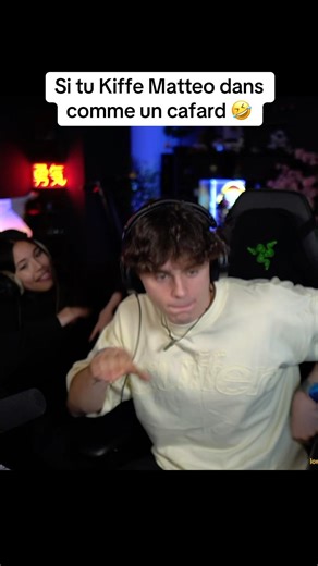 Viens sur twitch le soir à 21h sur la chaîne de Larzizematteo 🎥