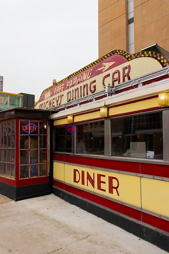 Guess who’s back?! 🎉 After a five-year hiatus, Mickey’s Diner has reopened in downtown Saint Paul! Come satisfy all your breakfast cravings at this iconic spot! 🥞🍳 📍 36 7th St. W, St. Paul, MN #MYSAINTPAUL #OnlyInMN #StPaul #SaintPaul | Visit Saint Paul