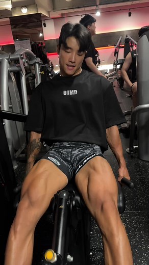 Intense Couple Leg Workout at the Gym