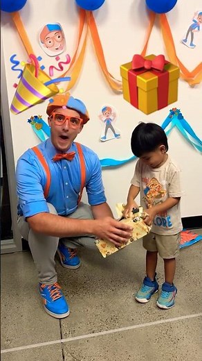 SURPRISE🎈! It's a BLIPPI Birthday 🎂 for his Best Friend Juan🥳! #happybirthday #shorts