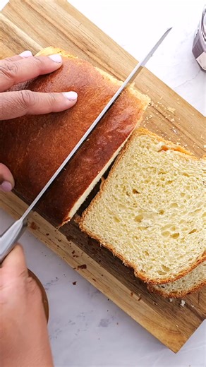 Brioche Bread: golden crust, tender crumb, and pure indulgence in every slice 🥖🔥 Recipe: https://www.jocooks.com/recipes/brioche-bread-recipe/ | JoCooks