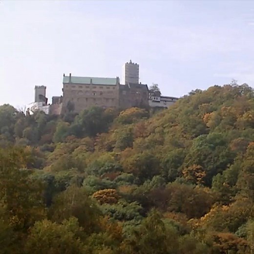 UNESCO World Heritage since 1999: We show you Wartburg Castle near Eisenach. It was here that Martin Luther translated the New Testament into German! | DW Travel