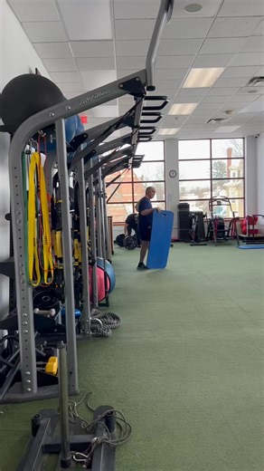 New PR 230lbs each hand for a total of 460lbs, thank you Estephany for videoing it. | Russell Johnson