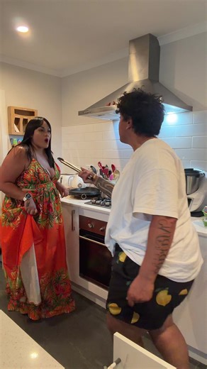 Dance Distraction Fails: Hilarious Reaction Video