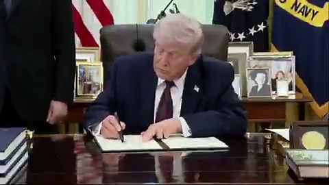 BREAKING: President Trump just signed a new executive order securing the mail-in voting system by requiring;- One envelope per voter ballot- Barcode on envelope- Ability to track- Creates list of verified U.S. citizens eligible to vote- Review process to investigate any unlawful use of mail-in materials