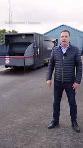 Få styr på affaldet med en komprimator fra Bramidan 😉 Med vores Megapress mobilkomprimator får du en fleksibel og kraftfuld løsning til håndtering af store mængder affald. Pap, plast, træ og andet tørt restaffald komprimeres uden problemer – så du sparer både plads, tid og transportomkostninger. Det er nemt at flytte komprimatoren mellem lokationer, og den robuste konstruktion sikrer lang levetid og minimal vedligeholdelse. Uanset om du har et lager, en produktionsvirksomhed eller noget tredje,