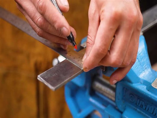 Forgia creatività con strumenti di precisione