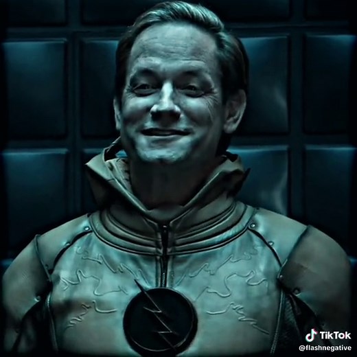 flash reverso com a skin original é tão bom quanto a versão do harrison wells #theflashcw #theflashedit #eobardthawne #reverseflash