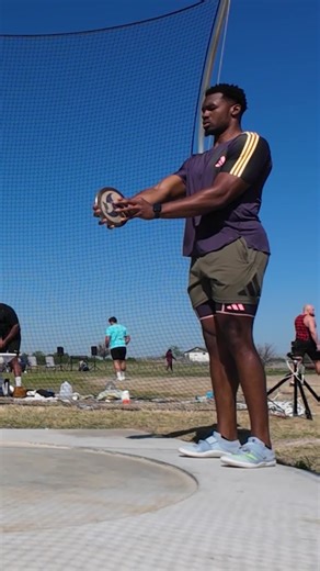 Technical Analysis of Rojé's Record Discus Toss