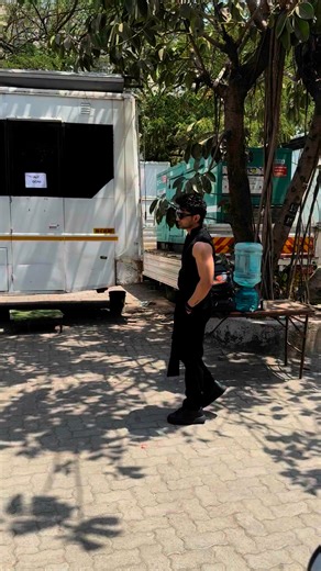 From the kitchen to the stage, Abhishek Kumar brings his A-game to every challenge! #AbhishekKumar #LaughterChefs #ChallengeAccepted #CookingWithConfidence | Indian Television Academy