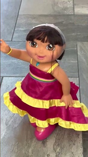 Dora The Explorer -Animated Singing Dancing Crystal Kingdom Doll /Shorts