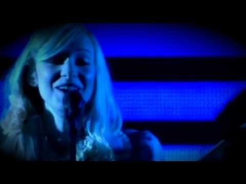 Massive Attack ~ Teardrop + Angel - Live