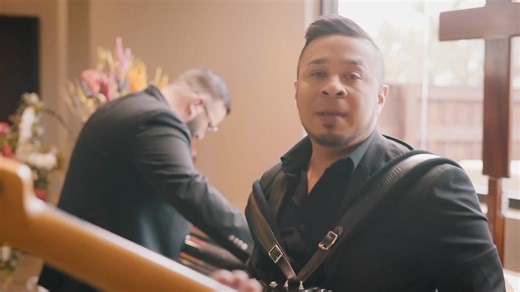 Papá me muero de ganas de decirte cuanto te quiero y aunque estés lejos hoy te tengo presente. Feliz Día Del Los Padres donde quiera que estén. Happy Father’s Day. #siggno #gruposiggno | Grupo Siggno