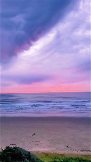 #gerrigirl #oregon #lincolncityoregon #pacificnorthwest #sunsetvibes