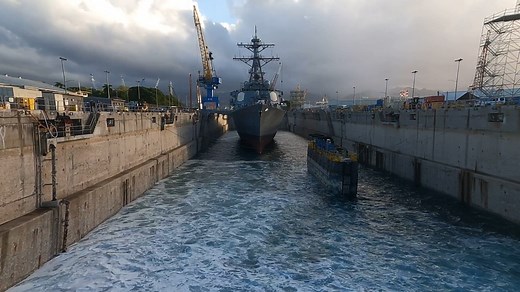 USS Hopper (DDG 70) Undocking