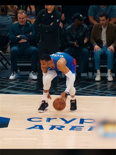 NBA Player Uses Shoe on Court!