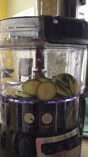 Demonstrating the Hamilton Beach Stack and Snap™ 10 Cup Food Processor