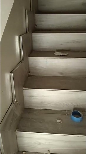 instalación de porcelanato tipo madera n escalera instalación de zoclo con tiras de aluminio #reels