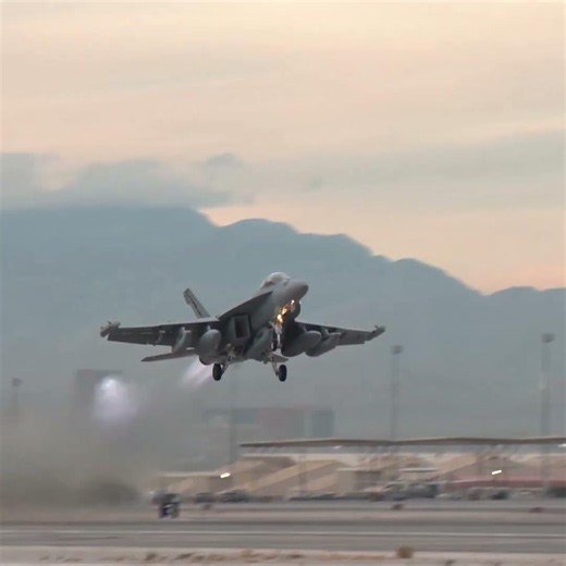 F-18 Fighter Jets Flying at Insane Speeds! #f18 #aviation #military