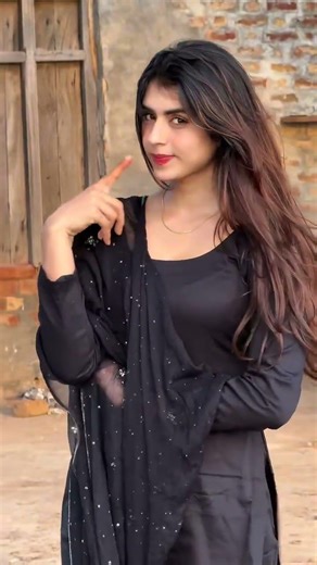 poonia 🥰 #new #viral #trending #youtube #youtubeshorts #subscribe #pooniaja #ootd #viws
