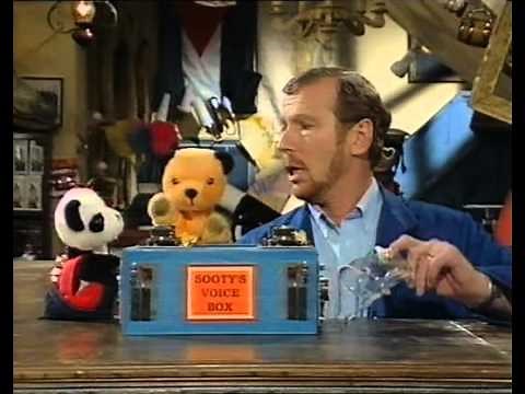 Sooty and Co 1x12 A Magical Voice
