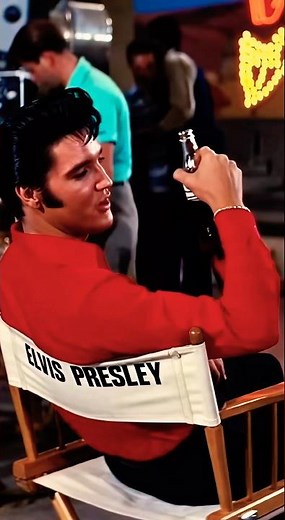 AI Recreates Elvis Presley Behind the Scenes of Viva Las Vegas (1964)