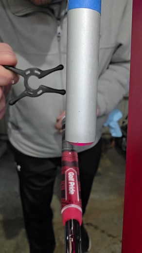 GRIP TAPE REMOVAL MADE EASY. Remove grip tape with ease using the new str8strip tool. Safe for graphite and steel shafts. Heat gun or a torch. Only available at Str8strip.com. #golf #golfer #new #golfpride #golfgrips