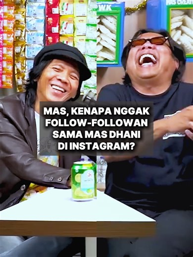 Ternyata personil Dewa 19 dulu sering nongkrong di Potlot juga ya? Tapi kok Mas Bimbim nggak follow-followan sama Mas Dhani di IG? 🤔 Praz Teguh emang paling berani nanya ginian! Tag temen kalian yang Slankers atau Baladewa garis keras! 👇 #Slank #Dewa19 #BimbimSlank #AhmadDhani #Potlot #PWK #gofarhilman #PodcastIndonesia #Nostalgia
