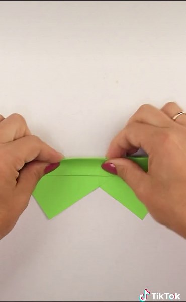 Легкие оригами: очки из бумаги шаг за шагом