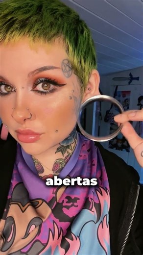 Ela abriu a orelha até ISSO acontecer… #curiosidades #inacreditavel