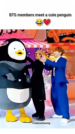 cutest BTS & penguin moment 😂❤️ #foryou#bts#btsarmy#btsmember#trending#viralshort#btsshorts#cute#fy