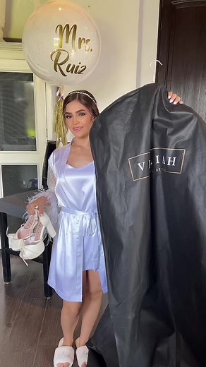 Elegant Wedding Fashion: A Bride's Stunning Style