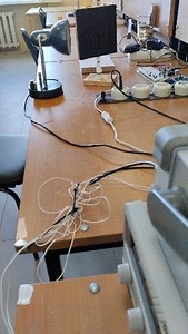 This thing does not rotate from a constant light flux #physics #physicsfun #engineering #school #schweiz #austria #germany #poland #engineer #laboratory #science #scienceart #scientist #physicsfacts #physicsexperiment #physicsstudents #jurij0001 #girvids #jurij0001 | jurij0001