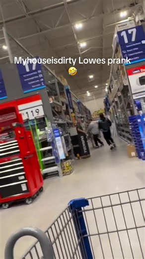 working LP aint easy #myhouseisdirty #pranks #bigred #viralvideo #fyp | pranks