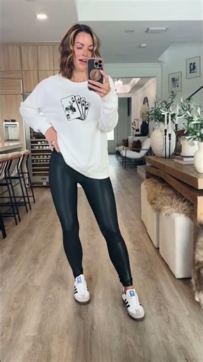 Ace Card Cowboy Graphic Sweatshirt Try-On | Western-Inspired Style