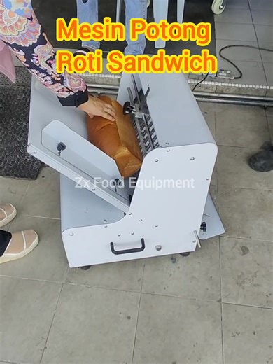 Mesin slice roti sandwich. Tebal standard 10mm, saiz berlainan seperti dalam video kena preorder. https://wa.me/60124152932 https://wa.me/60192162932 Tel: 603-3342 2932 Social Media FB/IG/TT/YT : "Zx Food Equipment" Location location📍 : Maps/Waze -" Zx Food Equipment" Pembekal mesin makanan sejak 2005. HLM-31 | Zx Food Equipment