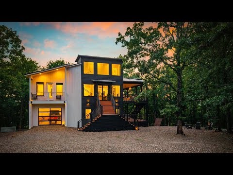 CASA ARBOL BROKEN BOW | 3 Story Cabin | Views | 3 Decks | Playground | Broken Bow | Oklahoma
