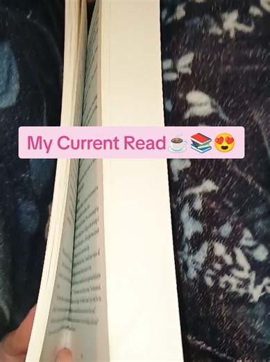 What are you currently reading? I am loving this book! #whatimreading #tbr #acourtofwingsandruin #sarahjmaas #currentlyreading