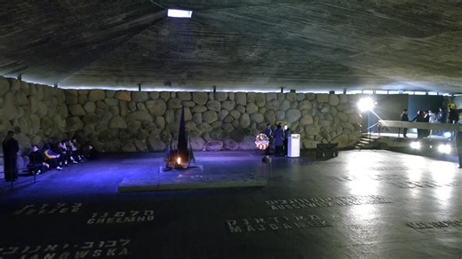 India's Prime Minister Narendra Modi and his Israeli counterpart Benjamin Netanyahu attend memorial ceremony at Yad Vashem, Israel's Holocaust memorial in Jerusalem. #Modi #Netanyahu #YadVashem #Holocaustmemorial #Jerusalem #Israel #NarendraModi #BenjaminNetanyahu #live #Reuters #news Keep up with the latest news from around the world: https://www.reuters.com/ | Reuters