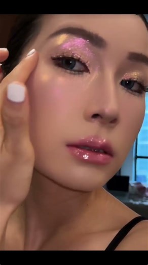 SheenEffect Chameleon Eyeshadow Summer Momo Tea Swatches🦄