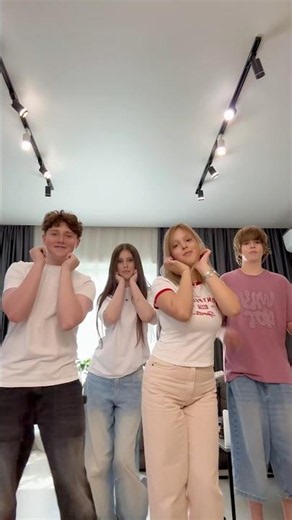 👭👬 #amelka #amelkakaramelka #trends #амелька #амелькакарамелька