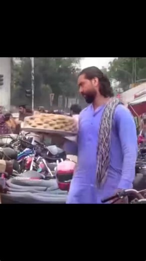 Nuv ah paiki chuse chupulone ni badha telsthundi bhayya🙂🙂 Nijam oka magavadi jeevitham antha easy kaduu😒 | Sanaa Memer