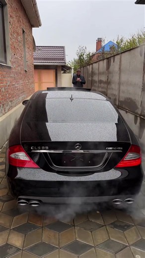 Mercedes CLS review highlights 2026 — sleek design and features