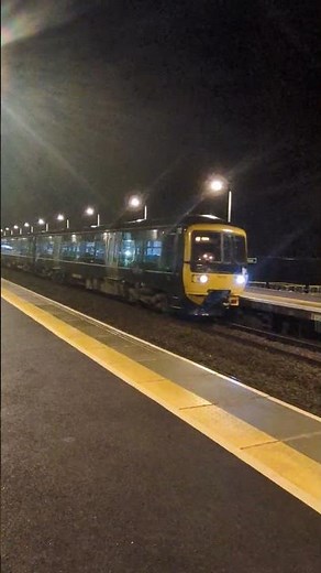 class 166 lightly clagging at Marsh Barton