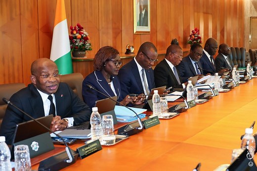 Fonction publique : la durée maximale de la formation continue de longue durée et du congé de formation professionnelle prolongée à six ans - Abidjan.net News