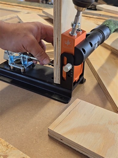 Exploring the Benefits of Pocket Holes in Woodworking