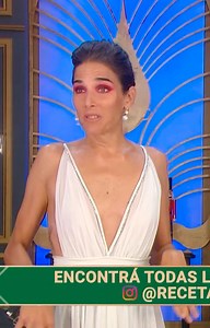 El sincericidio de Juana Viale sobre cómo pasa sus fiestas en familia: “Fingimos demencia” La conductora abrió su último programa del año a pura confesión. Video gentileza: eltrece #espectáculos #JuanaViale | Ciudad Magazine